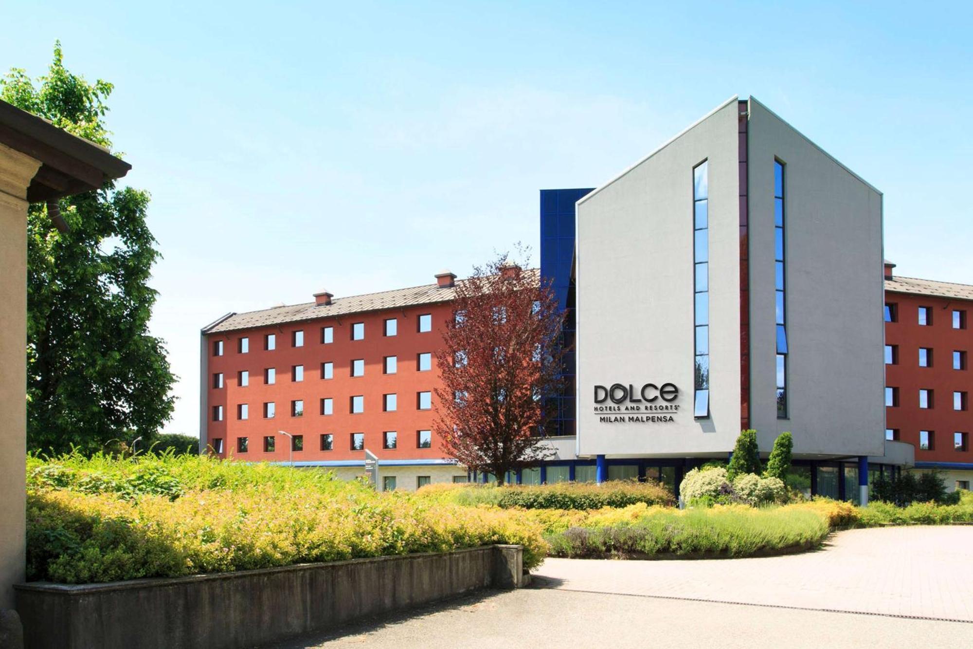 Отель Dolce By Wyndham Milan Malpensa Сомма-Ломбардо Экстерьер фото