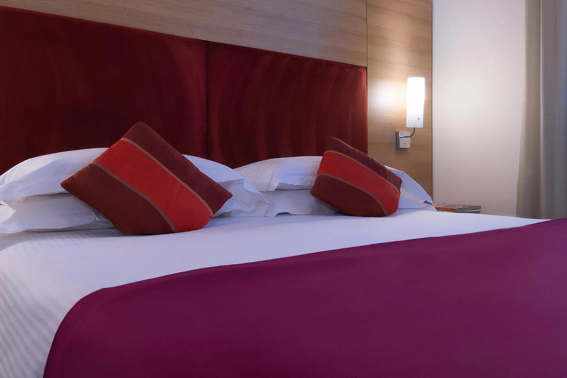 Отель Dolce By Wyndham Milan Malpensa Сомма-Ломбардо Экстерьер фото